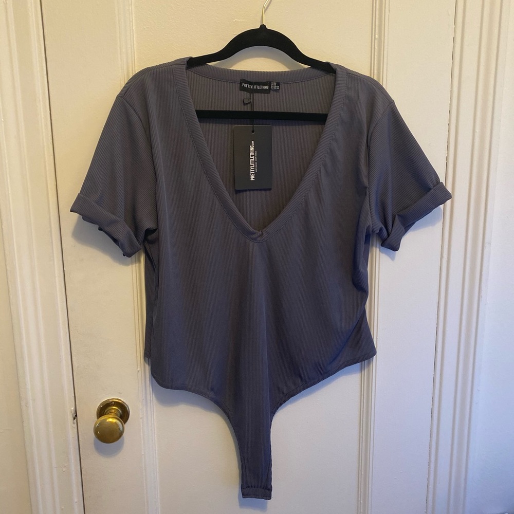 Pretty Little Thing Gray v-neck body suit